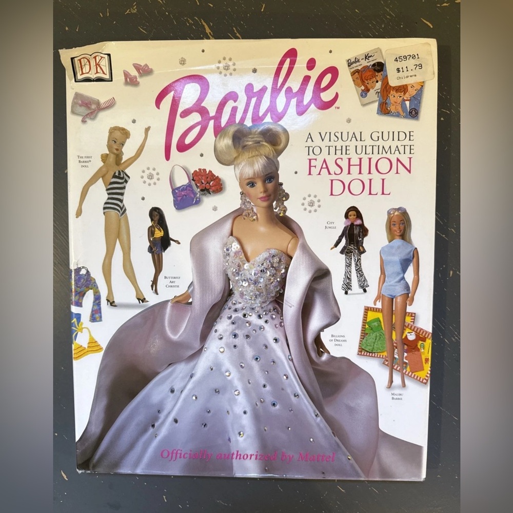 Barbie Visual Guide To‎ The Ultimate Fashion Doll Hardcover Book Licensed Mattel